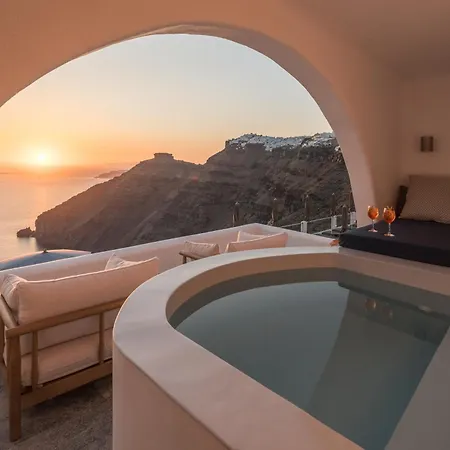 Hotel Homeric Poems 5*